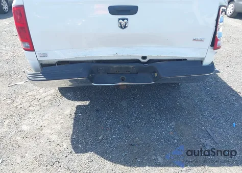 2005 Dodge Ram 1500 Slt/Laramie z USA, uszkodzony, nr VIN 1D7HA18D25S128335